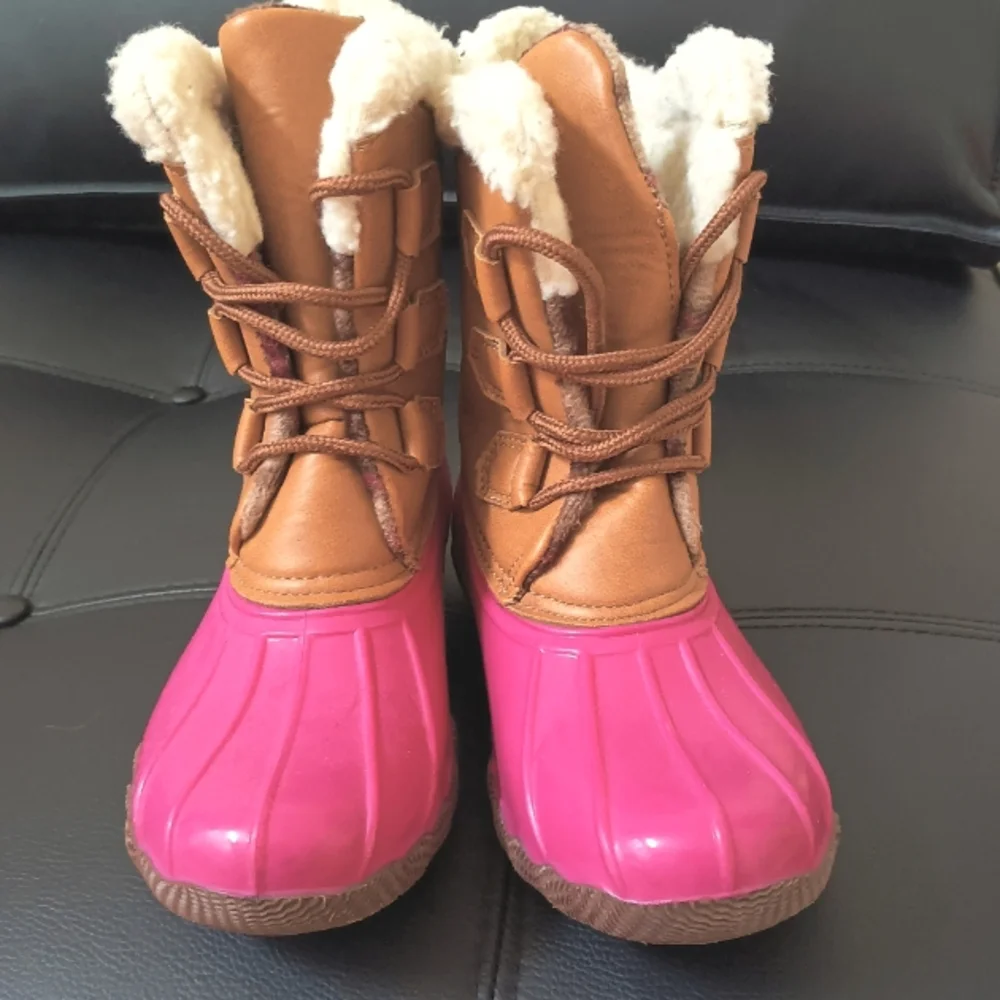 Adrienne Vittadini Gavin-03K Girls Size 2 Lace Up Sherpa Collar Duck Boots Pink